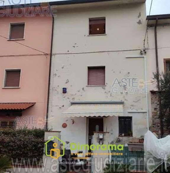 casa indipendente in vendita a Monsummano Terme in zona Cintolese