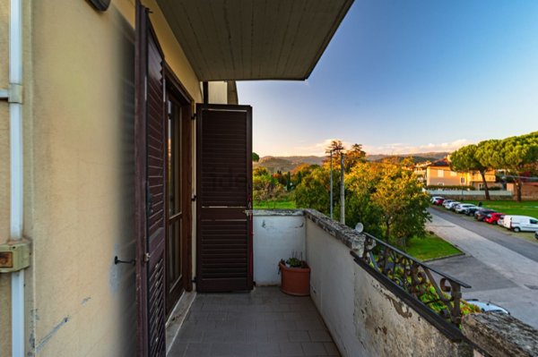 appartamento in vendita a Monsummano Terme in zona Grotta Giusti