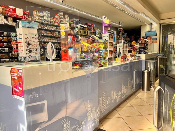 negozio in vendita a Monsummano Terme