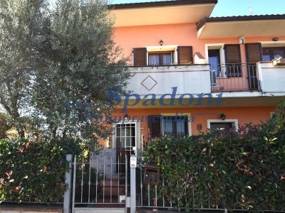 casa indipendente in vendita a Monsummano Terme in zona Uggia
