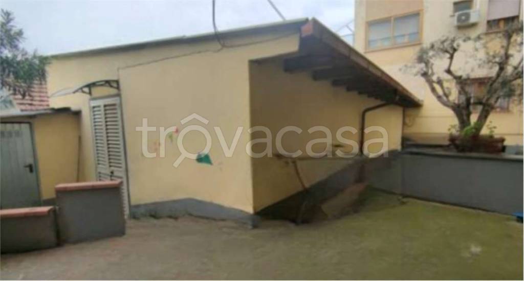 locale di sgombero in vendita a Monsummano Terme