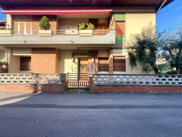 appartamento in vendita a Monsummano Terme