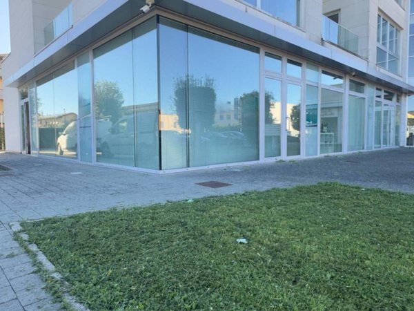 negozio in vendita a Monsummano Terme