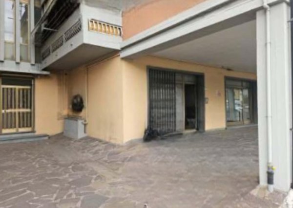 negozio in vendita a Monsummano Terme