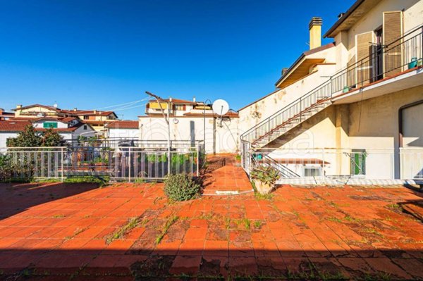 appartamento in vendita a Monsummano Terme