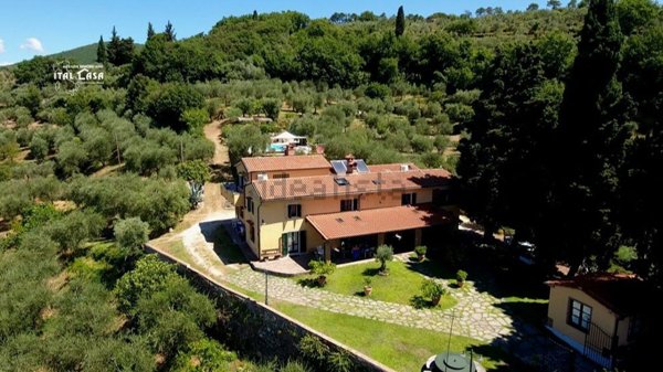 casa indipendente in vendita a Monsummano Terme in zona Montevettolini