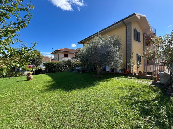 appartamento in vendita a Monsummano Terme