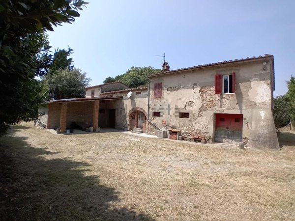 casale in vendita a Monsummano Terme