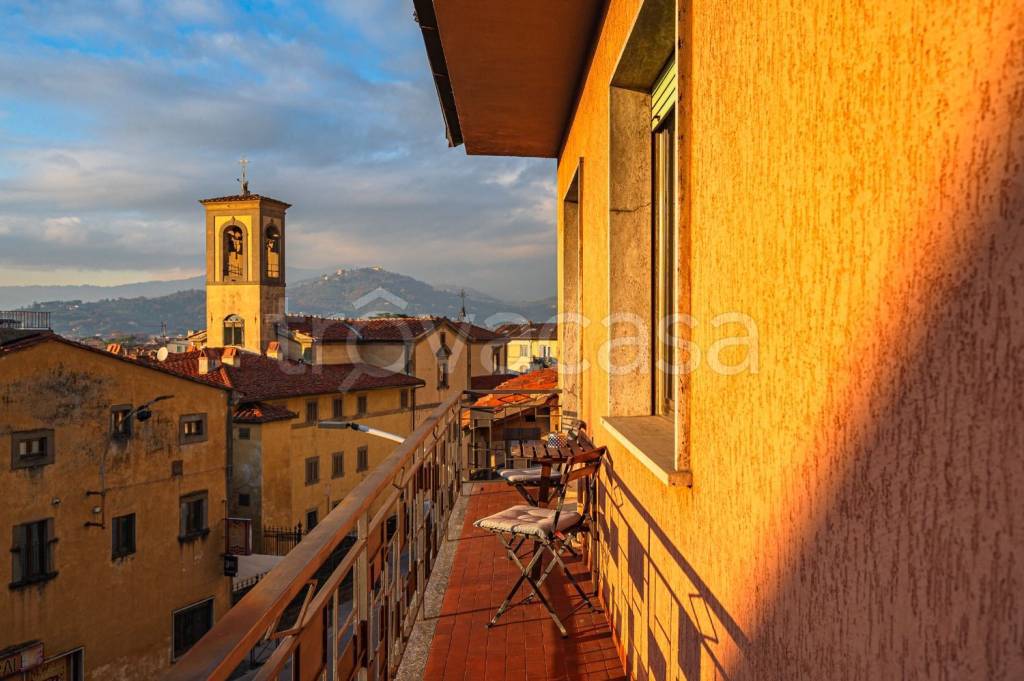 appartamento in vendita a Monsummano Terme