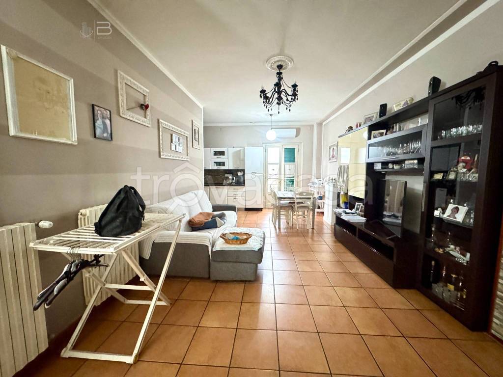 appartamento in vendita a Monsummano Terme in zona Bizzarrino