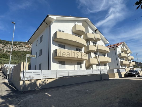 appartamento in vendita a Monsummano Terme in zona Grotta Giusti