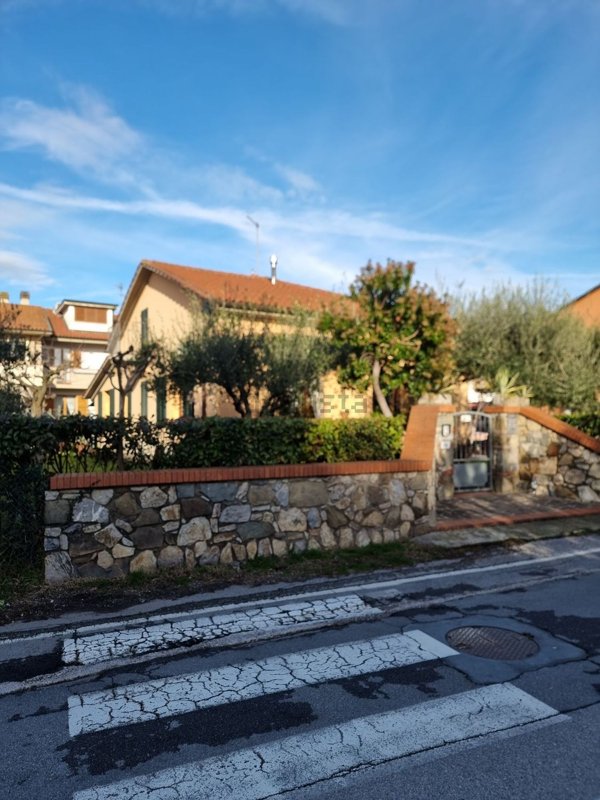 quadrivano in vendita a Monsummano Terme