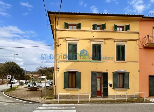 casa indipendente in vendita a Monsummano Terme