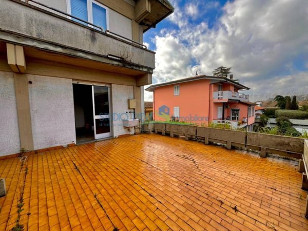 appartamento in vendita a Monsummano Terme in zona Grotta Parlanti