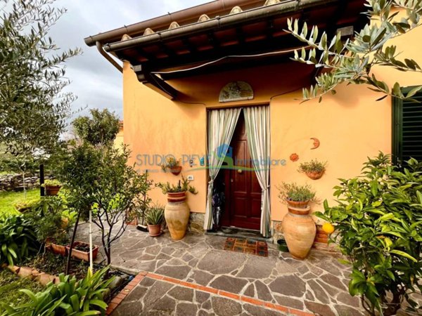 casa indipendente in vendita a Monsummano Terme