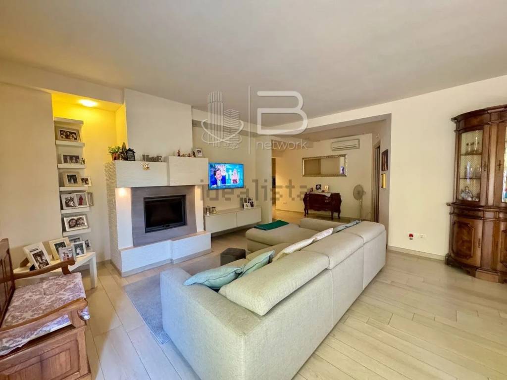 casa indipendente in vendita a Monsummano Terme in zona Grotta Parlanti