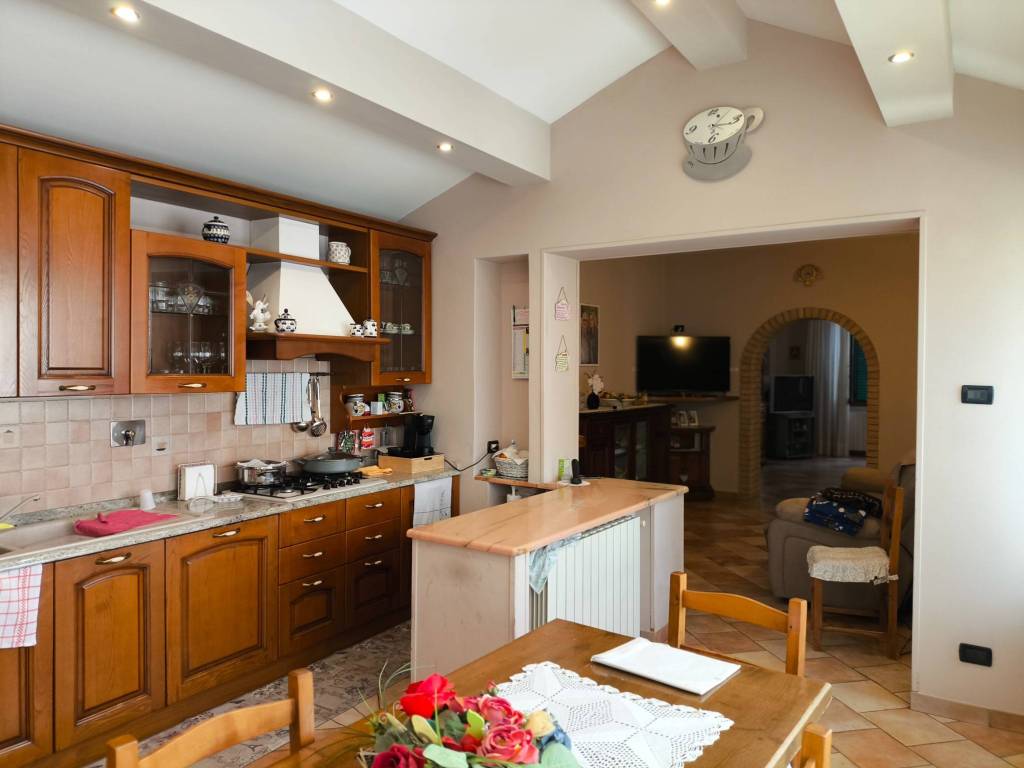 casa indipendente in vendita a Monsummano Terme