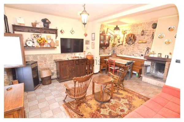 appartamento in vendita a Monsummano Terme in zona Montevettolini