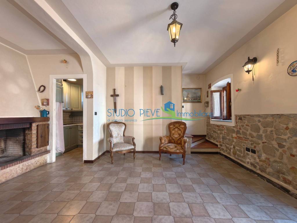 casa indipendente in vendita a Monsummano Terme in zona Montevettolini