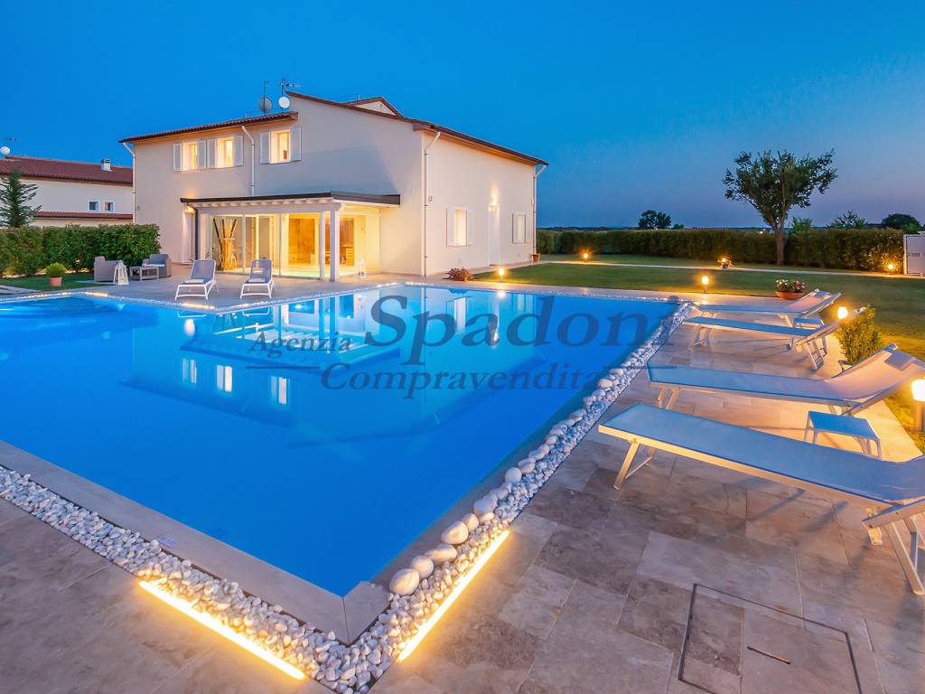 casa indipendente in vendita a Monsummano Terme in zona Cintolese