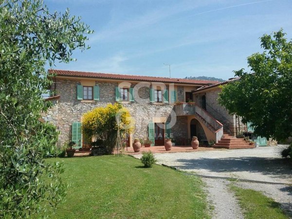 casa semindipendente in vendita a Monsummano Terme