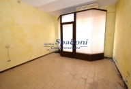 locale commerciale in vendita a Monsummano Terme