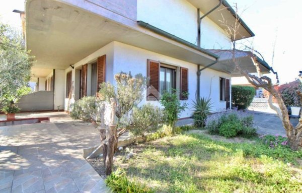 casa indipendente in vendita a Monsummano Terme in zona Cintolese