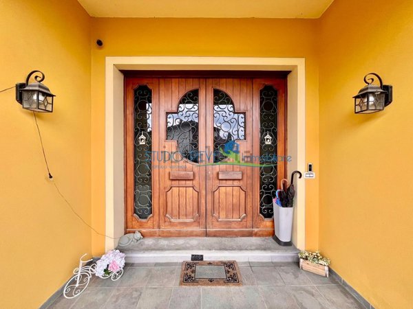 casa semindipendente in vendita a Monsummano Terme