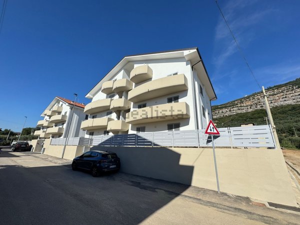 appartamento in vendita a Monsummano Terme in zona Grotta Giusti