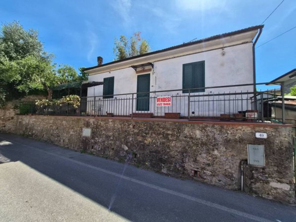 casa indipendente in vendita a Monsummano Terme in zona Cintolese