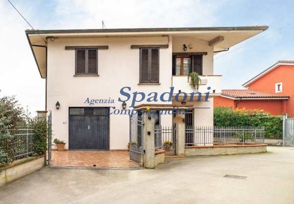 casa indipendente in vendita a Monsummano Terme in zona Bizzarrino