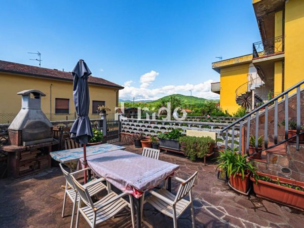 casa indipendente in vendita a Monsummano Terme