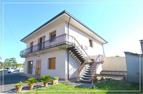 casa indipendente in vendita a Monsummano Terme in zona Cintolese