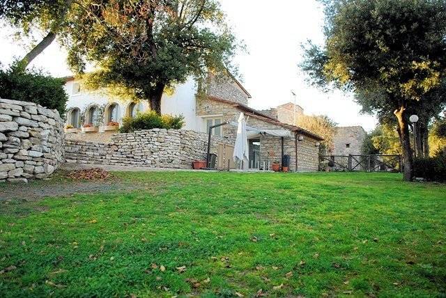 casa indipendente in vendita a Monsummano Terme