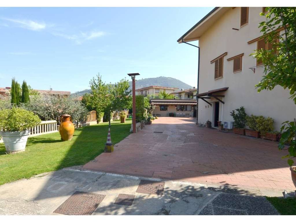 casa indipendente in vendita a Monsummano Terme in zona Grotta Parlanti
