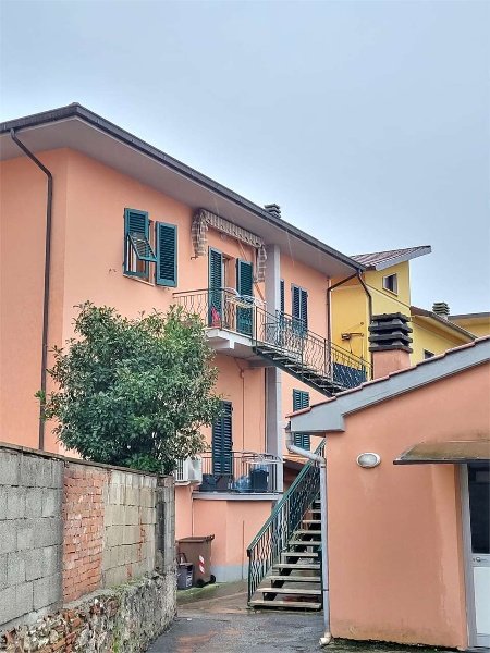 appartamento in vendita a Monsummano Terme in zona Pozzarello