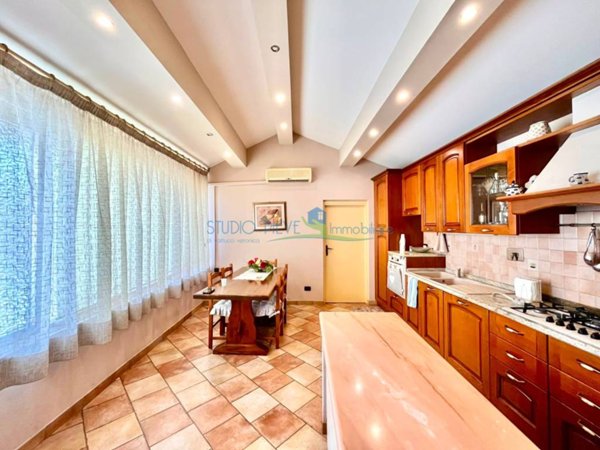 casa indipendente in vendita a Monsummano Terme in zona Pozzarello
