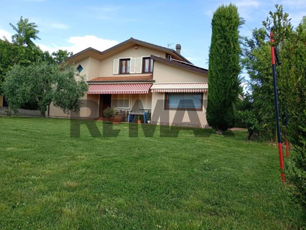 casa indipendente in vendita a Monsummano Terme in zona Violi