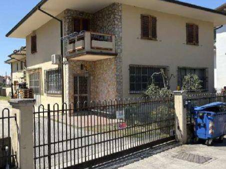 appartamento in vendita a Monsummano Terme