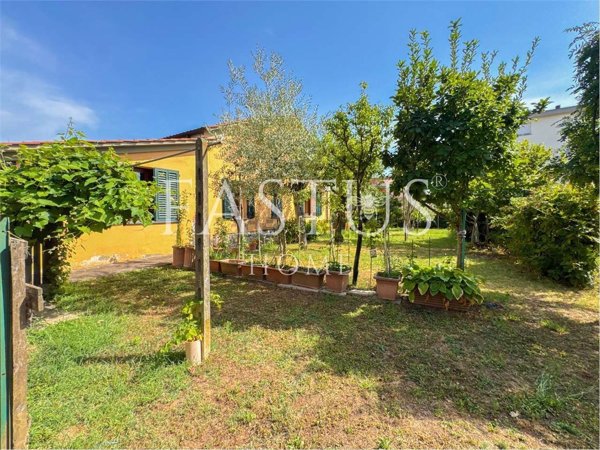casa indipendente in vendita a Monsummano Terme in zona Grotta Parlanti