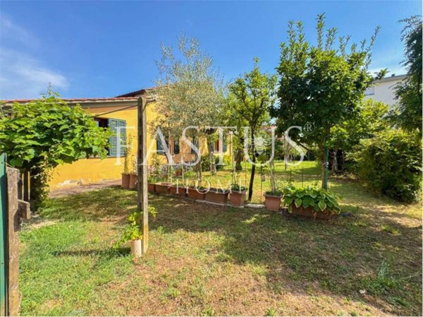 casa indipendente in vendita a Monsummano Terme in zona Grotta Parlanti