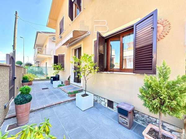 casa indipendente in vendita a Monsummano Terme
