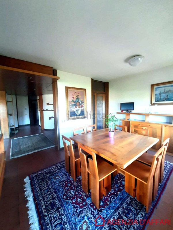 casa indipendente in vendita a Monsummano Terme