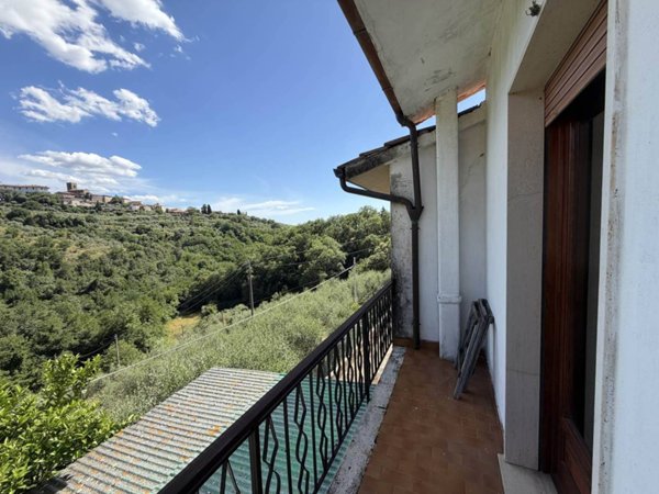 casa indipendente in vendita a Monsummano Terme in zona Montevettolini
