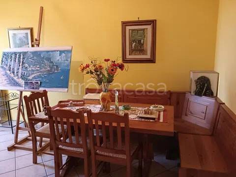 casa indipendente in vendita a Monsummano Terme in zona Bizzarrino