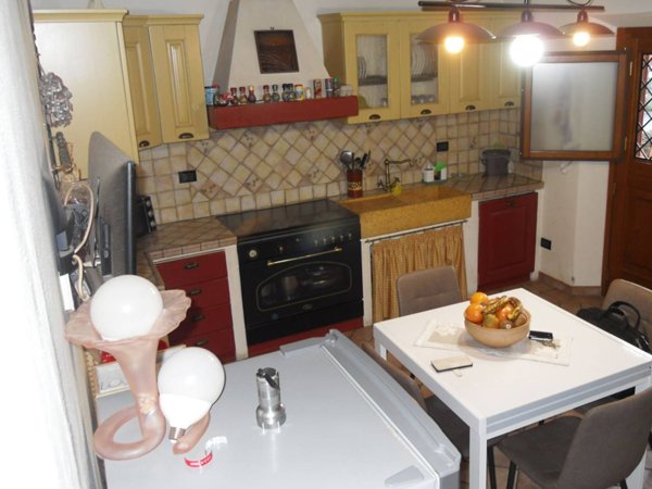 casa indipendente in vendita a Monsummano Terme in zona Grotta Parlanti