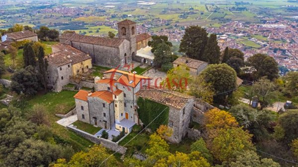casa indipendente in vendita a Monsummano Terme in zona Monsummano Alto