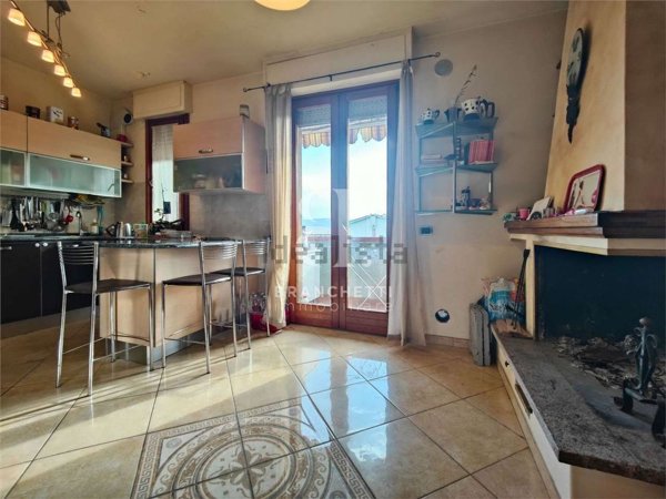 appartamento in vendita a Montale in zona Stazione