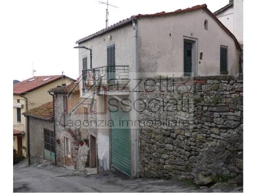 appartamento in vendita a Montale in zona Tobbiana