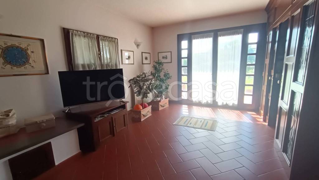 casa indipendente in vendita a Montale in zona Stazione